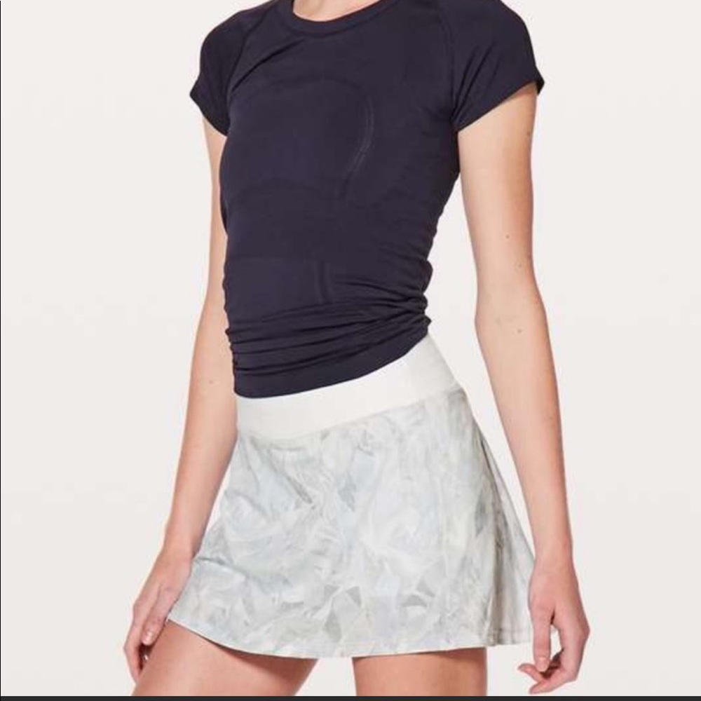 LULULEMON Pace Rival skirts with no panels